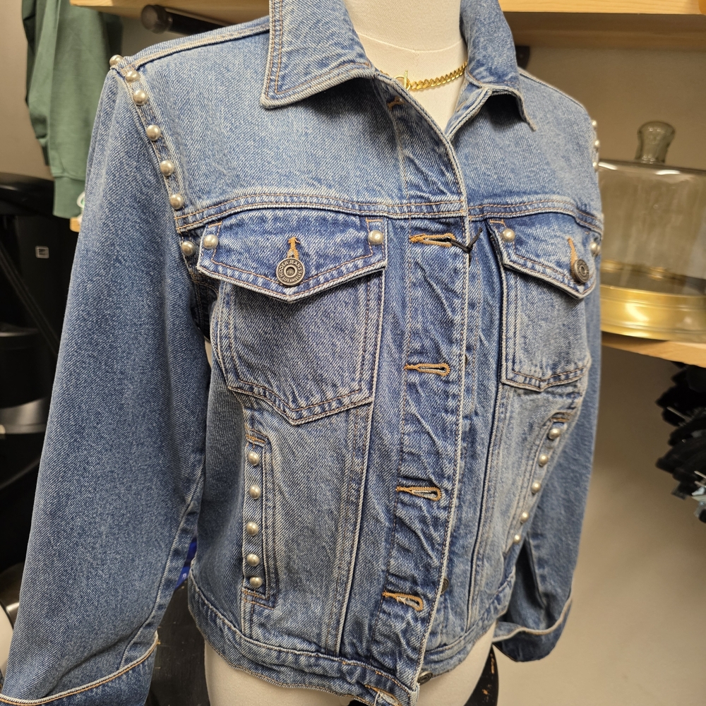 Hidden denim Fitted Trucker Jacket with studded detail